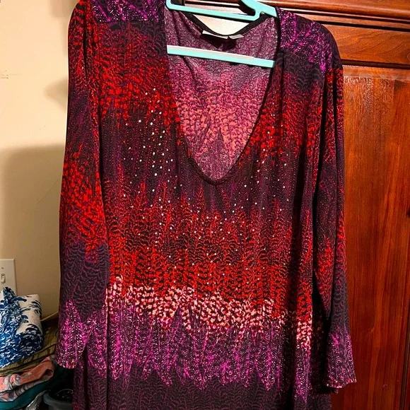 Avenue plus size top - Picture 1 of 5